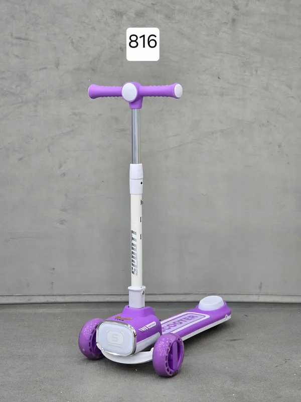 اسکوتر تعادلی موزیکال مدل 816 gallery0